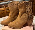 Nieuwe Camel kleur daimachtige laarsjes met franjes., Bruin, Givana, Lage of Enkellaarzen, Nieuw