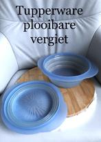 Tupperware 2 plooibare vergieten even groot 9 foto's., Huis en Inrichting, Keuken | Tupperware, Blauw, Zo goed als nieuw, Verzenden