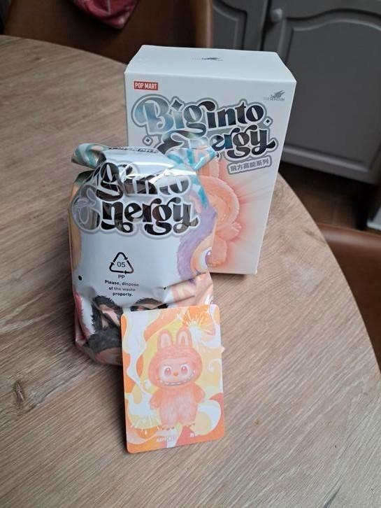 Popmart labubu big into energy happiness, Verzamelen, Poppetjes en Figuurtjes, Nieuw, Ophalen of Verzenden
