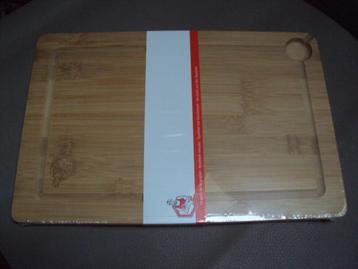 Vleesplank in hout  33x22 cm    NIEUW ! beschikbaar voor biedingen