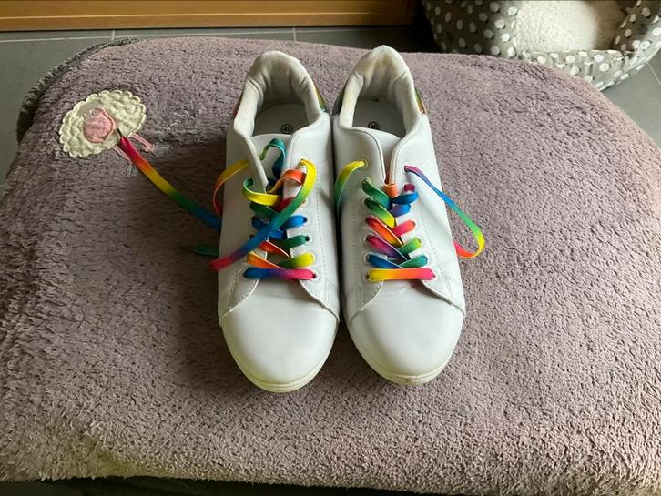 Witte sneakers, maat 40, Kleding | Dames, Schoenen, Zo goed als nieuw, Sneakers, Wit, Ophalen of Verzenden