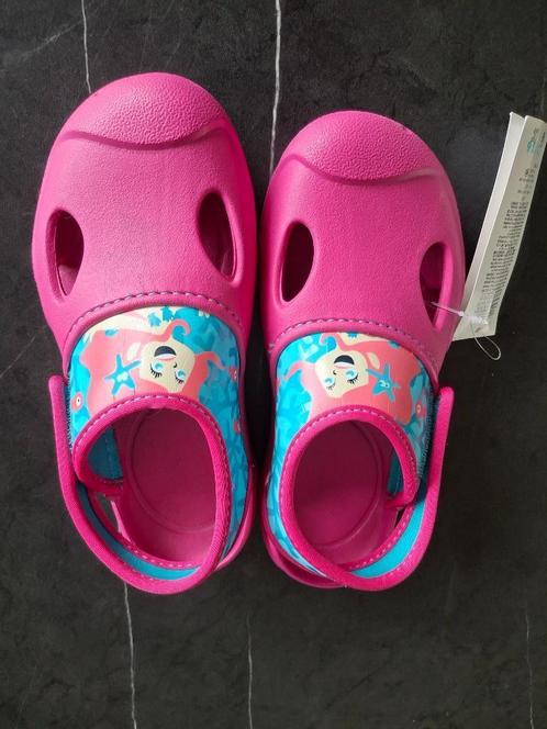 Decathlon „Crocs” sandalen voor meisjes 30-31, Kinderen en Baby's, Kinderkleding | Schoenen en Sokken, Nieuw, Overige typen, Meisje
