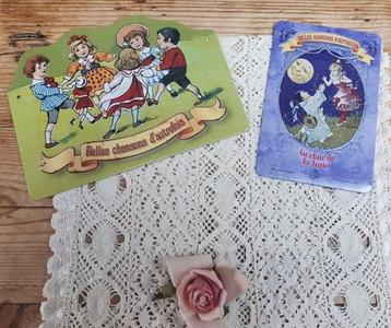 2 Franse metalen plaatjes met nostalgische kinderen beschikbaar voor biedingen