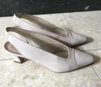 Damesschoenen maat 37 1/2, Beige, Ophalen of Verzenden, Schoenen met lage hakken, Valmy Moda