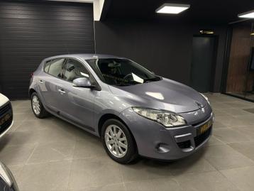 RENAULT MEGAN 2009/ BENZINE 1.6 MOTOR 77.000 KM/ TOP STAAT beschikbaar voor biedingen