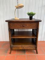 Meuble d’appoint/table de chevet rotin vintage, Enlèvement, Utilisé