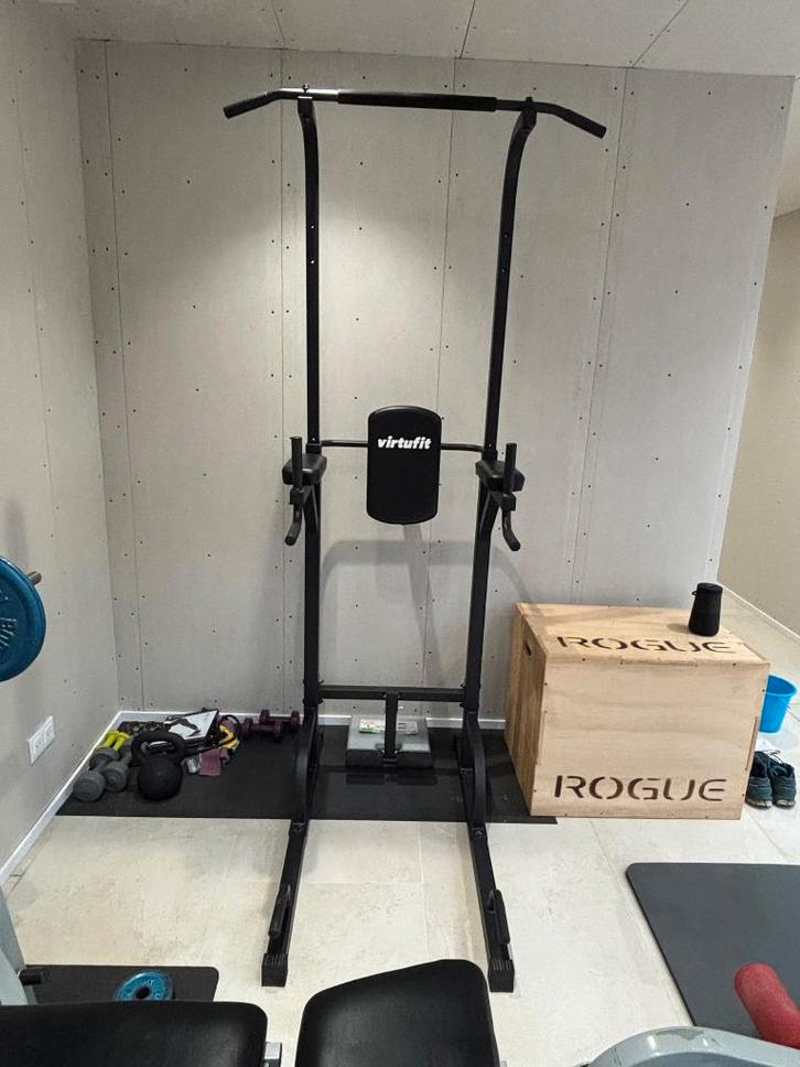 Power tower - Pull Up & Dip Station, Sport en Fitness, Fitnessapparatuur, Zo goed als nieuw, Krachtstation, Metaal, Ophalen