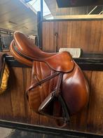 Butet saddle 17,5 seat, Dieren en Toebehoren, Paarden en Pony's | Zadels, Ophalen of Verzenden, Gebruikt, Springen