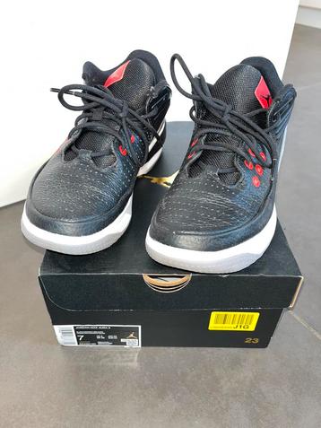 Nike Jordan Max Aura Black maat 40 beschikbaar voor biedingen