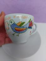 tasse a café et soucoupe dessin oiseau fleur porcelaine, Comme neuf, Enlèvement ou Envoi, Porcelaine, Tasse et/ou soucoupe