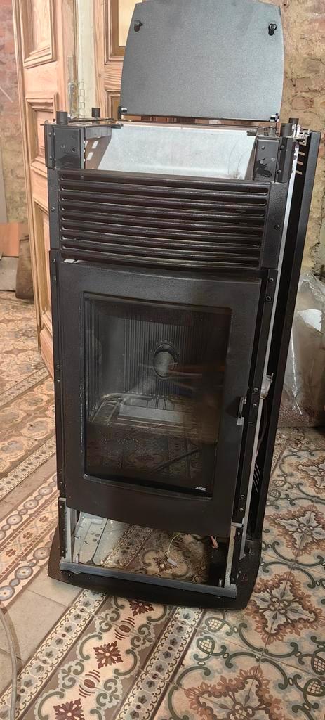 Poêle à pellet MCZ NEUF, Doe-het-zelf en Bouw, Verwarming en Radiatoren, Zo goed als nieuw, Kachel, Ophalen