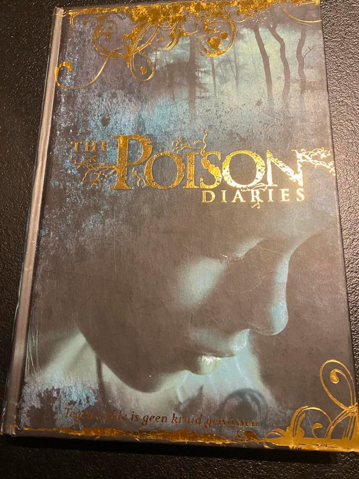 Maryrose Wood - The Poison Diaries, Boeken, Kinderboeken | Jeugd | 13 jaar en ouder, Nieuw, Ophalen of Verzenden