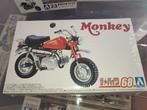 Honda Monkey 1978 Z50J-1 1:12 Aoshima NIB, Hobby & Loisirs créatifs, Modélisme | Voitures & Véhicules, Autres marques, Plus grand que 1:32