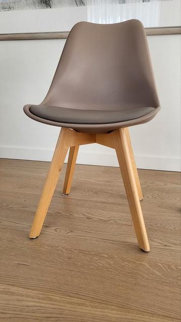 Set van 4 stoelen taupe beschikbaar voor biedingen