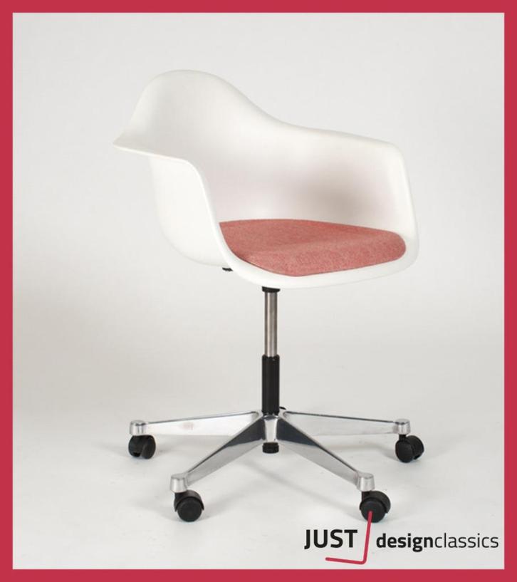 Vitra Eames Plastic Arm Chair PACC Wit / Oranje, Huis en Inrichting, Bureaustoelen, Oranje, Ophalen