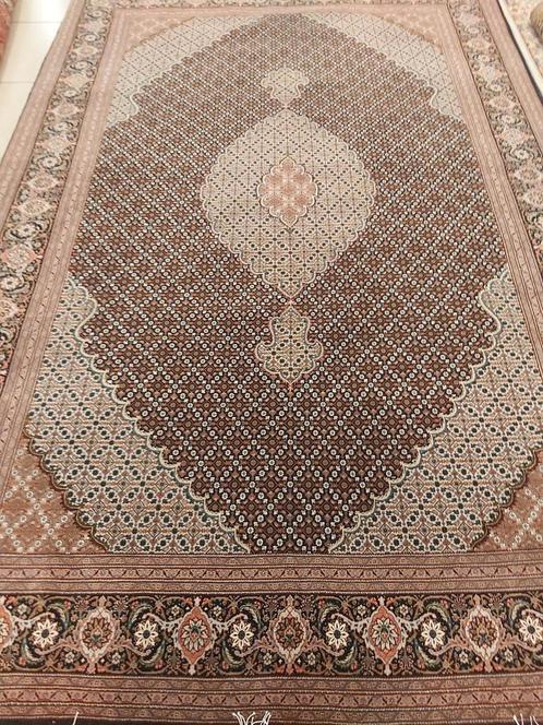 Brand new Persian Tabriz Mahi. Cork wool and silk on cotton., Huis en Inrichting, Stoffering | Tapijten en Vloerkleden, Ophalen