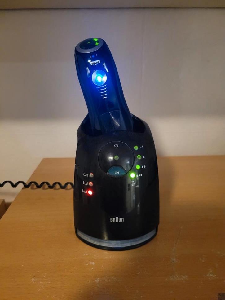 Braun Series 7 scheerapparaat, Elektronische apparatuur, Persoonlijke Verzorgingsapparatuur