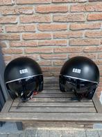 2 Vespa helmen met vizier, Fietsen en Brommers, Ophalen, Zo goed als nieuw, Medium, Vespa