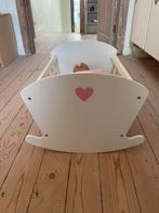 Poppenwiegje met lakentjes, Kinderen en Baby's, Ophalen, Zo goed als nieuw