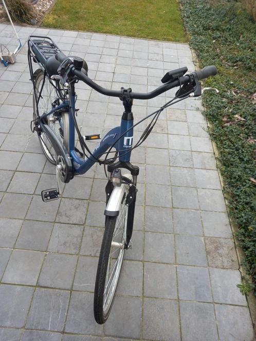 Elektrische damesfiets 28 inch met midden motor, Fietsen en Brommers, Fietsen | Dames | Sportfietsen en Toerfietsen, Zo goed als nieuw