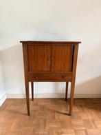 Armoire antique/table de chevet/pot en acajou, Enlèvement ou Envoi