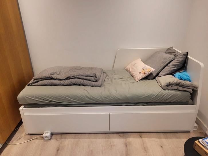 Flekke bedbank van IKEA, Huis en Inrichting, Slaapkamer | Bedden, Gebruikt, Eenpersoons, 80 cm, 200 cm, Hout, Wit, Verstelbaar