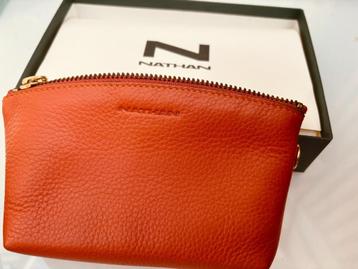 Porte monnaie Petit sac Nathan (avec certificat) disponible aux enchères