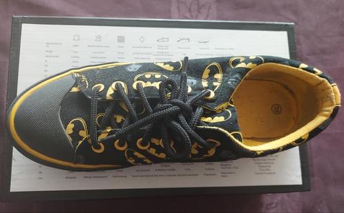 Batmanschoenen maat 39, Kinderen en Baby's, Kinderkleding | Schoenen en Sokken, Gebruikt, Ophalen