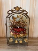 Zeldzame, zeer decoratieve, rechthoekige bruidsstolp, Ophalen