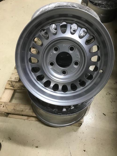 Jaguar XJ40 velg. 390X180. CBC4690, Auto-onderdelen, Banden en Velgen, Velg(en), Personenwagen, Gebruikt, Ophalen of Verzenden