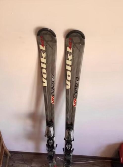 Ski Volkl AC1 double grip LT. 1m70, Radius 16,5, Sports & Fitness, Ski & Ski de fond, Utilisé, Skis, Carving, 160 à 180 cm, Enlèvement