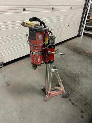 Hilti DD350 diamantboormachine beschikbaar voor biedingen