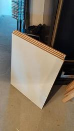 Kast gratis af te halen voor 20/2, Ophalen