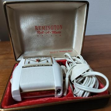 REMINGTON ROLL-A-MATIC DELUX elektr scheerapparaat -vintage beschikbaar voor biedingen