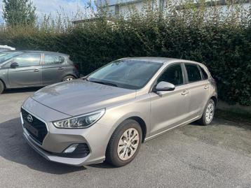 Hyundai i30 1.4 benzine 75000 km Bj 2020  beschikbaar voor biedingen