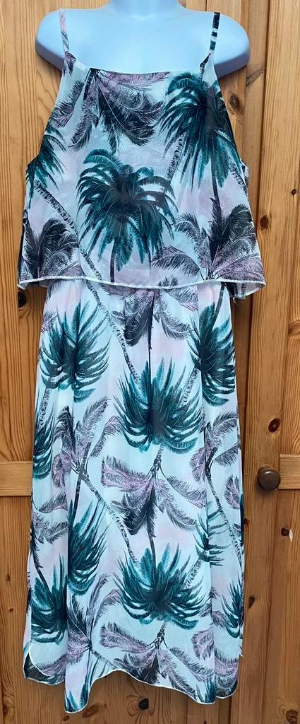 Différents vêtements pour filles taille 12 ans très bon état, Kinderen en Baby's, Kinderkleding | Maat 152, Zo goed als nieuw