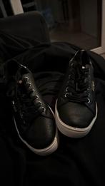 Sneakers maat 38, Kleding | Dames, Schoenen, Guess, Zwart, Ophalen of Verzenden, Zo goed als nieuw