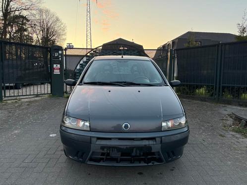 Fiat punto 1.2 benzine met keuring verkoop, Auto's, Fiat, Bedrijf, Punto, Benzine, Handgeschakeld, Ophalen