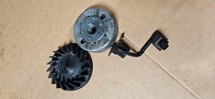 ontsteking piaggio zip 4 takt, Fietsen en Brommers, Brommeronderdelen | Algemeen, Zo goed als nieuw, Blok, Ophalen of Verzenden