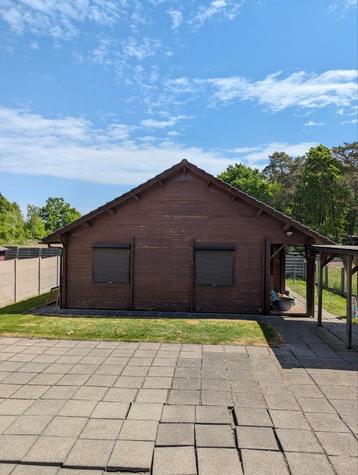 Woonchalet 9x11 meter zelf af te breken beschikbaar voor biedingen