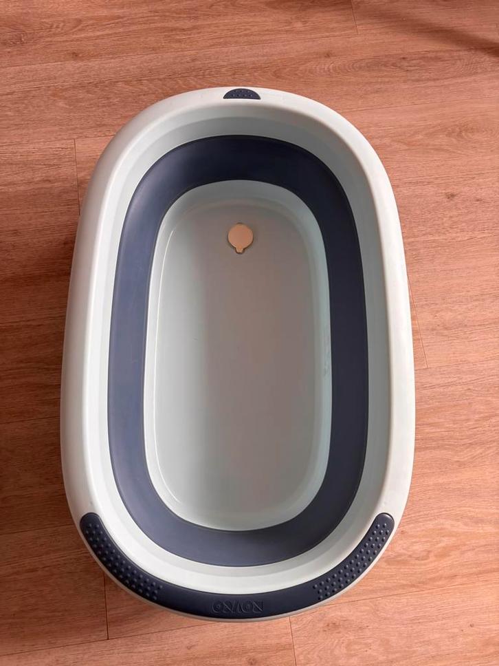 Baby badje draagbar en opvoubaar/ portable & foldable bath, Enfants & Bébés, Bains & Soins, Utilisé, Baignoire, Standard, Enlèvement