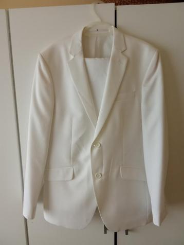 Witte blazer en witte kostuumbroek maat 46 beschikbaar voor biedingen