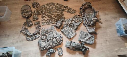 Diverse militaire kleren, Verzamelen, Militaria | Algemeen, Marine, Ophalen