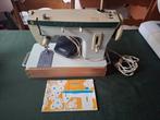Vintage draagbare 'Singer' naaimachine, Hobby en Vrije tijd, Naaimachines en Toebehoren, Ophalen, Naaimachine, Singer
