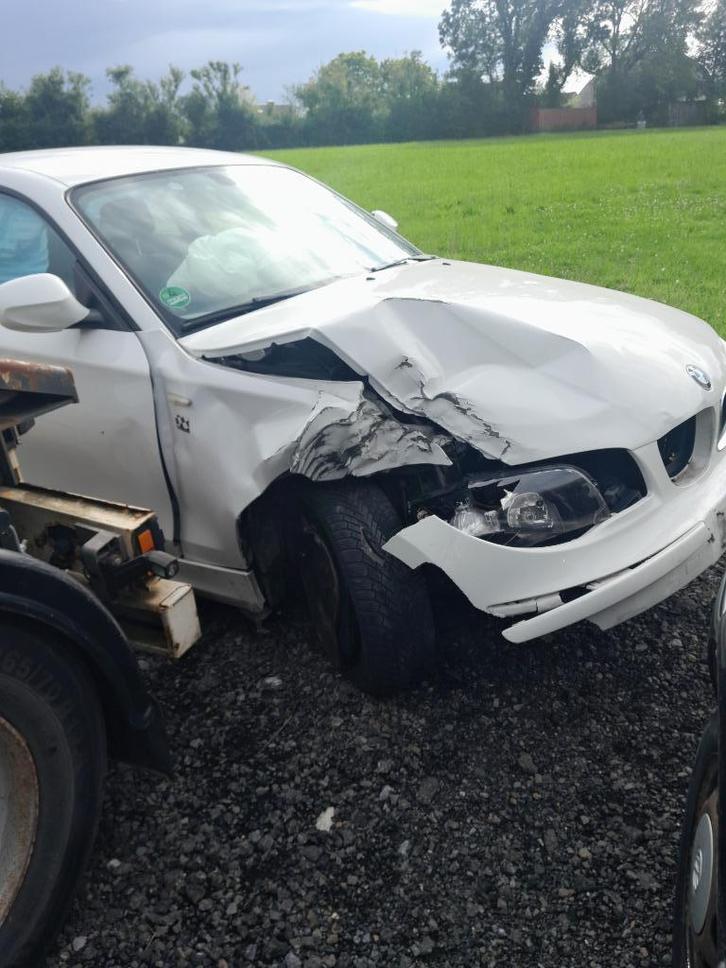 BMW 116d Beschadigd voertuig, rechtsvoor. Benodigde onderdel, Auto diversen, Overige Auto diversen, Ophalen
