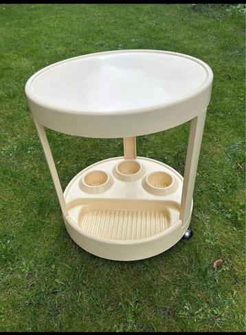 Bar/serveertafel ( Italie) beschikbaar voor biedingen