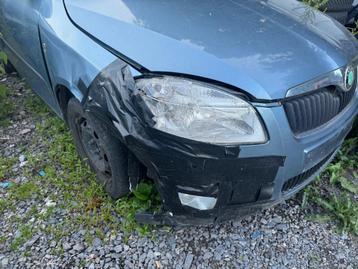 Skoda Fabia 1.4tdi, Autos, Entreprise, Boîte manuelle, Bleu, 5 portes