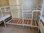 90200 . zonder matras 80euro,  matrassen zijn nieuw prijs p, Huis en Inrichting, Ophalen, Zo goed als nieuw