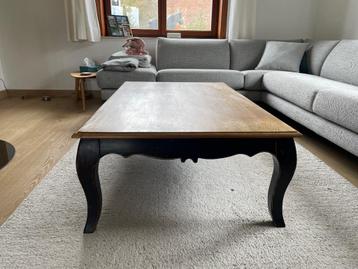 Salontafel beschikbaar voor biedingen