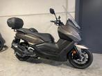 SYM Maxsym 400 luxescooter splinternieuw (bj 2024), Motoren, 400 cc, Scooter, Bedrijf, 1 cilinder